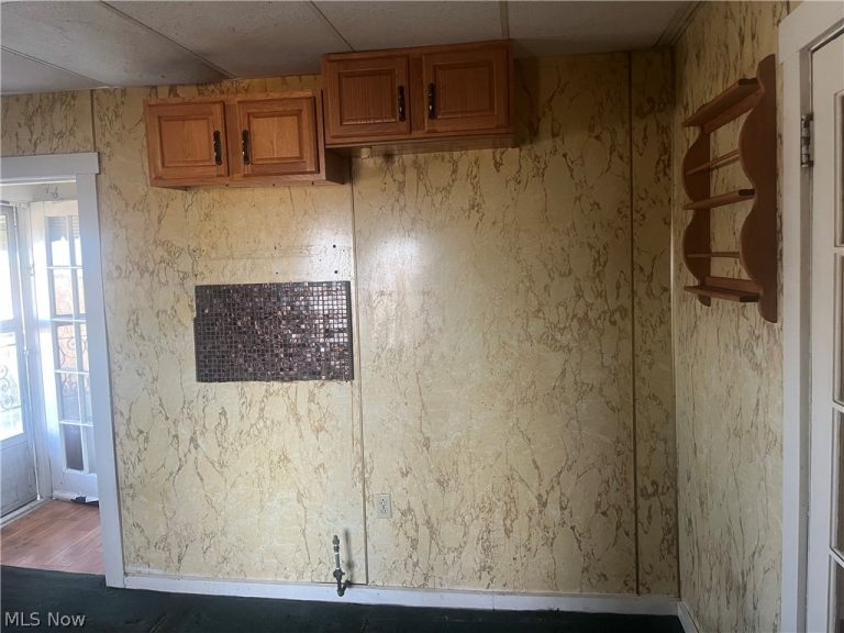 1216 Cisler Drive, Marietta, OH - Photo 8