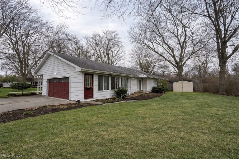 940 Treelane Drive, Ashtabula, OH - Photo 3