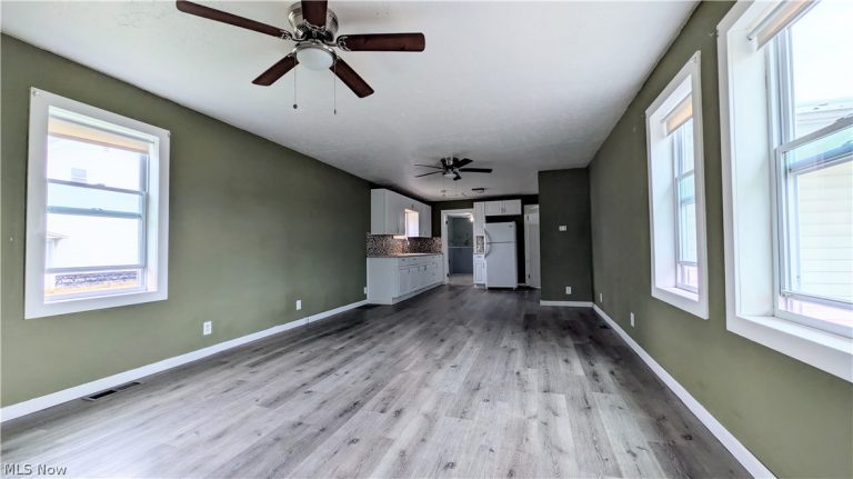 297 Depot Street, Conneaut, OH - Photo 6