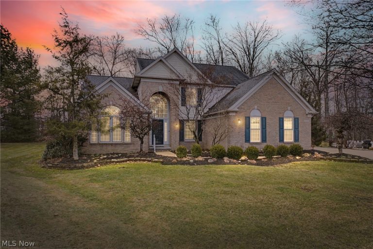 20067 Killians Grove, Strongsville, OH, 44149