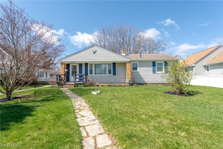 1539 Parkway Boulevard, Alliance, OH - Photo 2