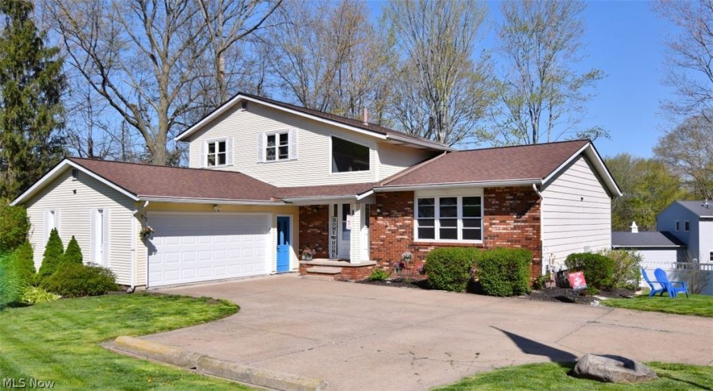 9509 Catalpa Circle, Mentor, OH