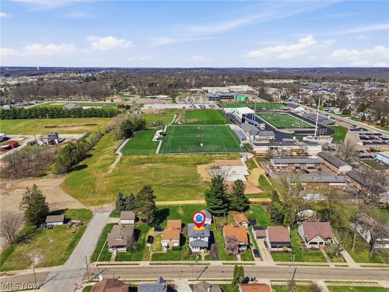 413 Hower Street, North Canton, OH - Photo 5