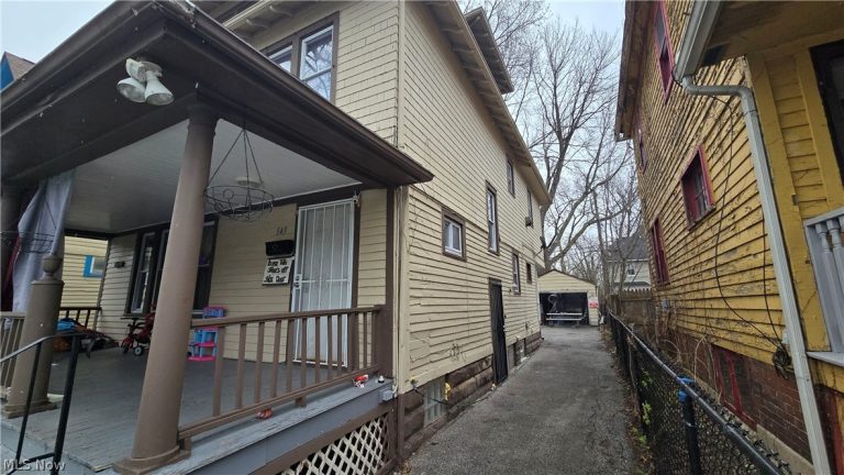 543 108th, Cleveland, OH - Photo 3
