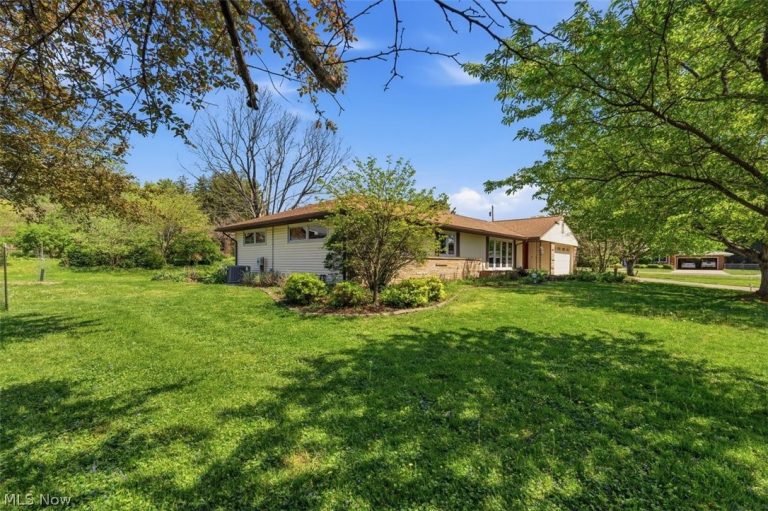 113 Rae Avenue, Marietta, OH - Photo 2