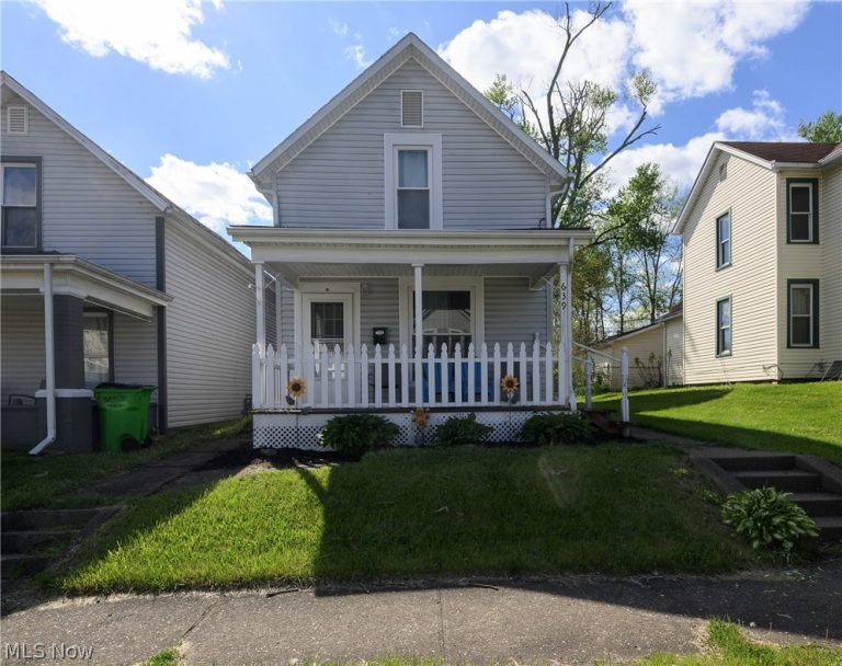 639 1st Street, Dennison, OH, 44621