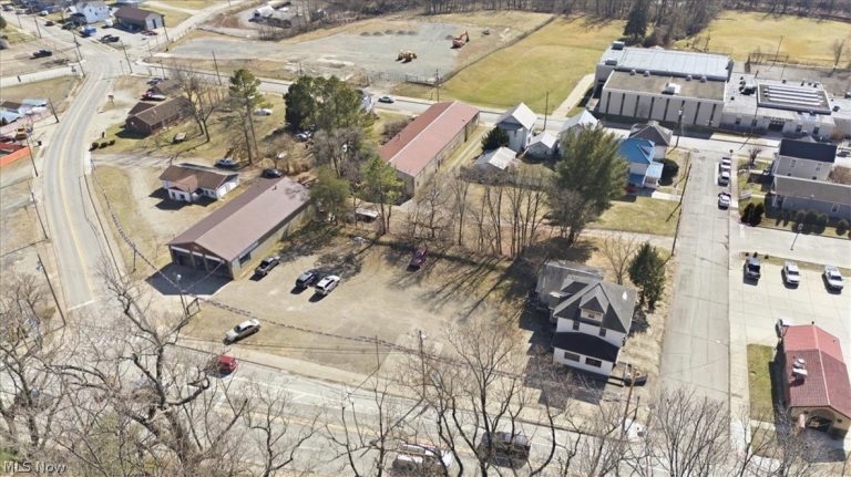 1128 7th Street, Parkersburg, WV - Photo 4