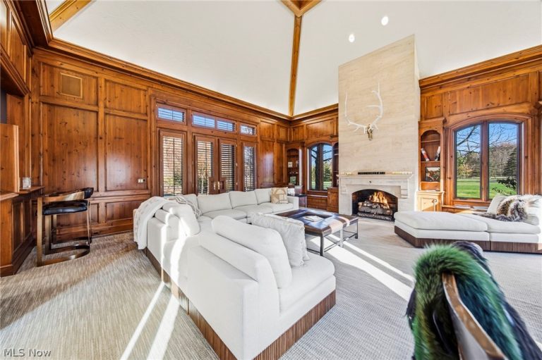 7325 Calley Lane, Novelty, OH - Photo 5