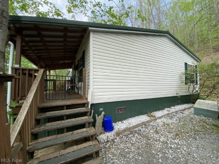 14766 Elk River Road, Duck, WV - Photo 4