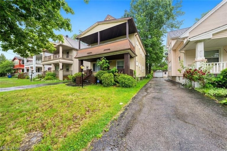 11224 Parkview Avenue, Cleveland, OH - Photo 3