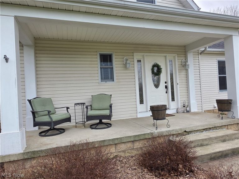 8566 Chatham Road, Medina, OH - Photo 4