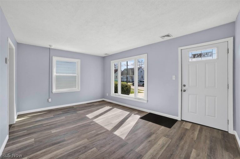 13510 Bennington Avenue, Cleveland, OH - Photo 5