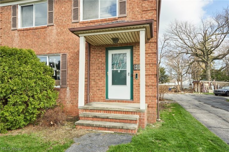 14330 Lakewood Heights Boulevard, Lakewood, OH - Photo 2