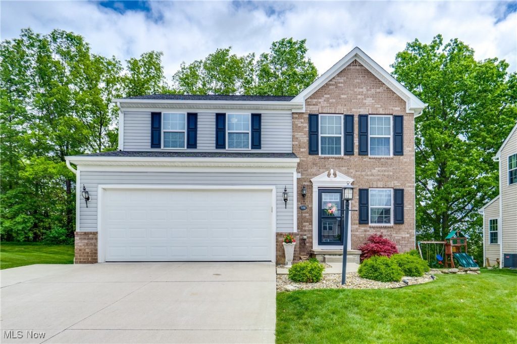 7194 Emerald Marsh Circle, Canal Fulton, OH