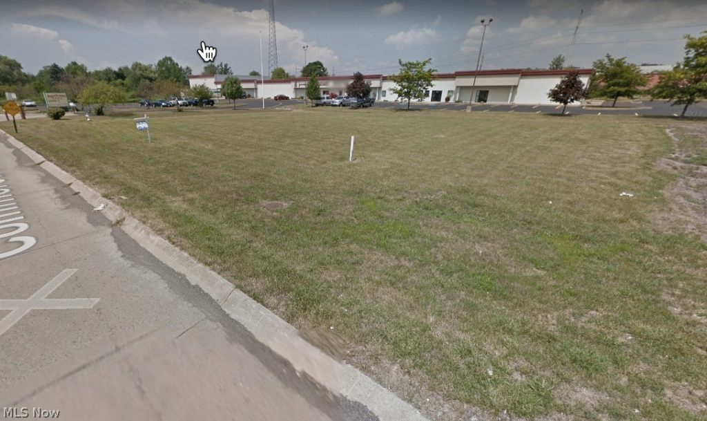 Main, Hubbard, OH
