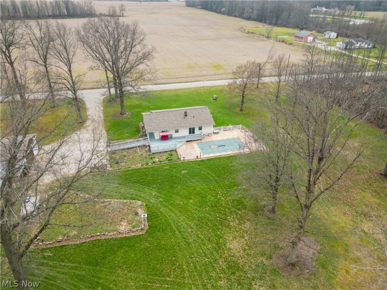 6401 Moff Road, Atwater, OH - Photo 2