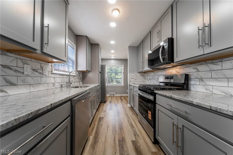 1384 Argonne Road, South Euclid, OH - Photo 8