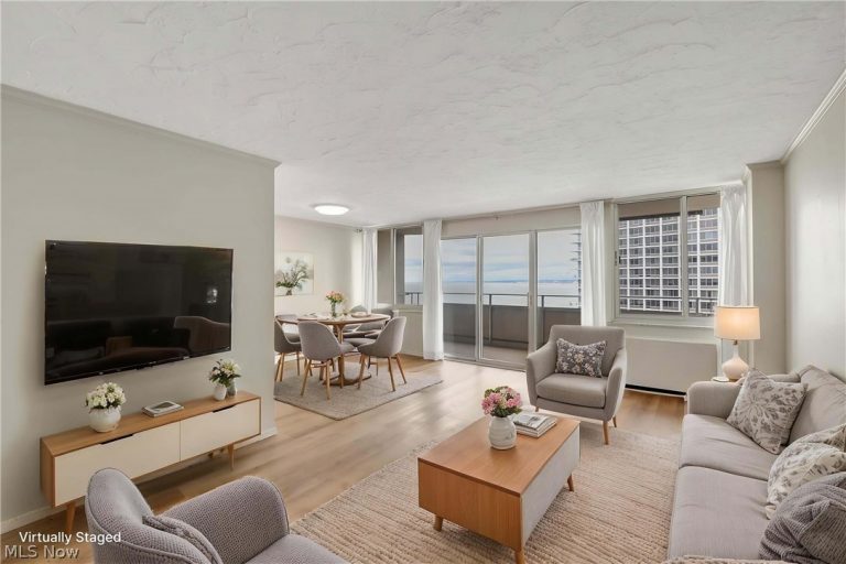 12900 Lake Avenue #1707, Lakewood, OH - Photo 4