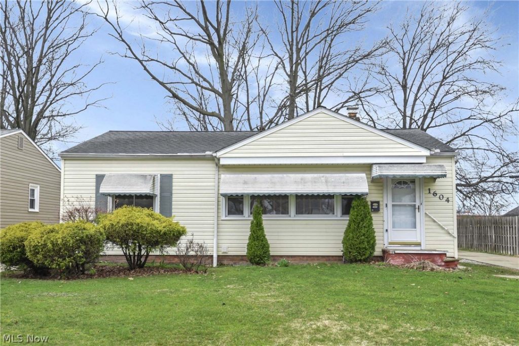 1604 Empire Road, Wickliffe, OH