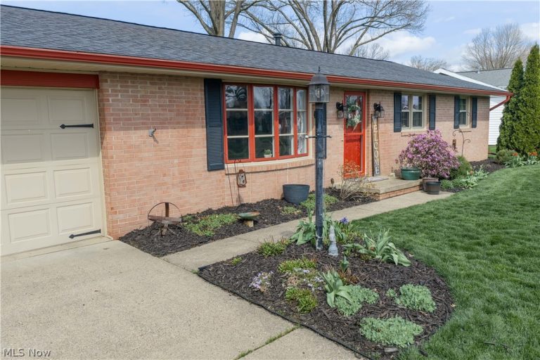 1126 3rd Street, New Philadelphia, OH - Photo 5