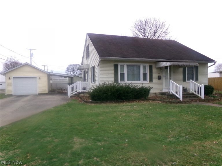 213 Stewart Avenue, West Lafayette, OH, 43845
