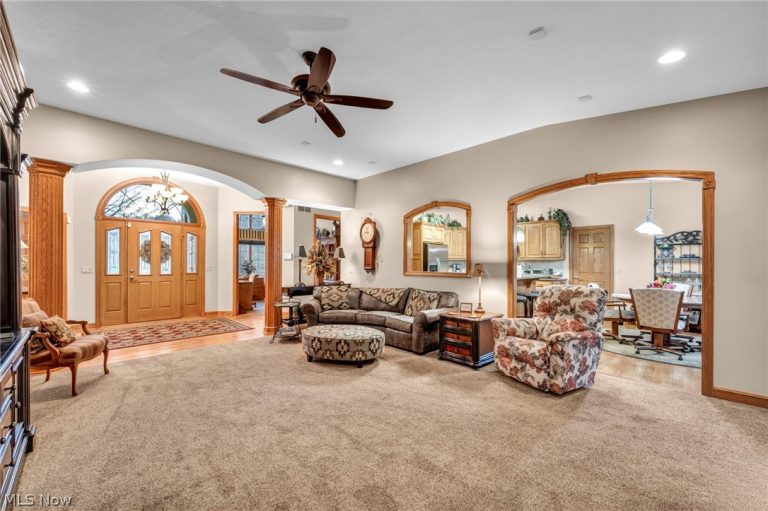 3302 Ashton Drive, Uniontown, OH - Photo 6
