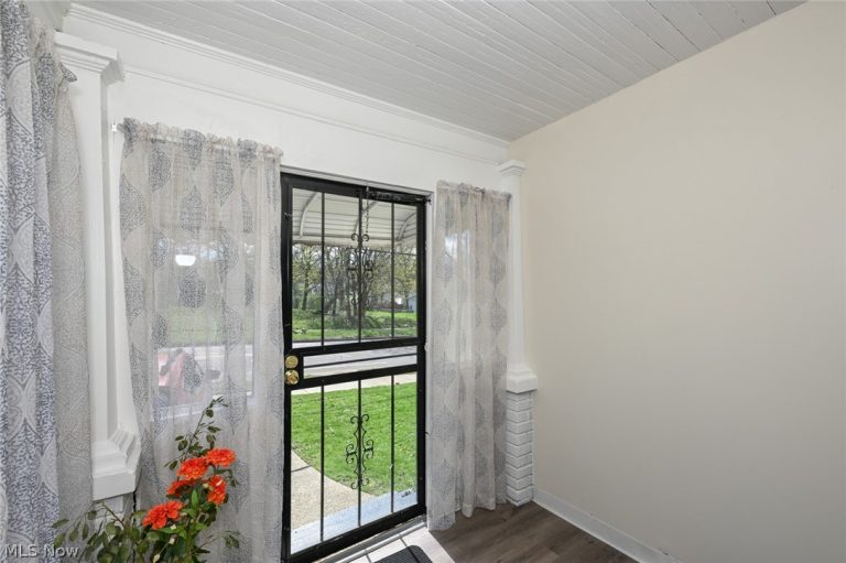 1292 Diagonal Road, Akron, OH - Photo 4