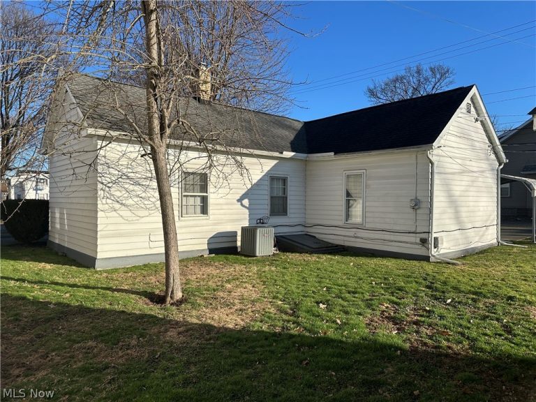 122 5th Street, New Philadelphia, OH - Photo 3