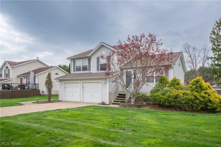 810 Sturbridge Drive, Medina, OH - Photo 2