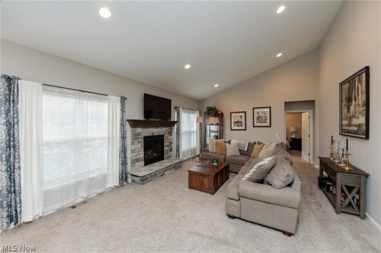 2488 Carlene Avenue, Massillon, OH - Photo 5