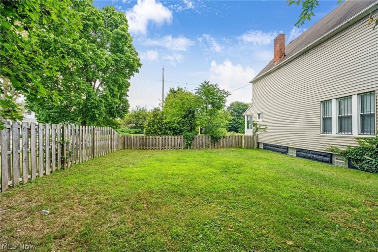 2256 85th Street, Cleveland, OH - Photo 4