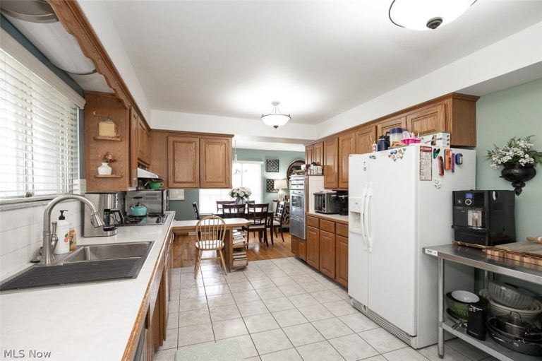2986 Wilbanks Drive, Norton, OH - Photo 5