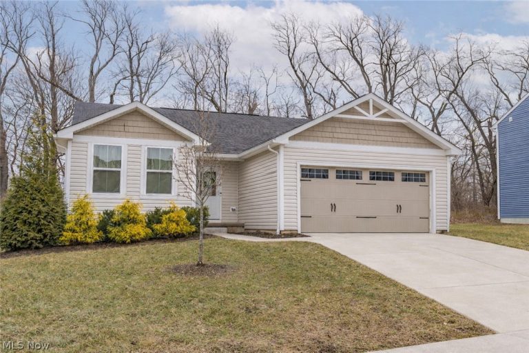 1270 Alpha Street, Massillon, OH - Photo 2
