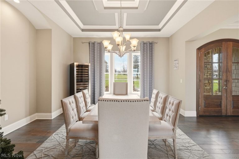 637 Lyonswood Drive, Hinckley, OH - Photo 4