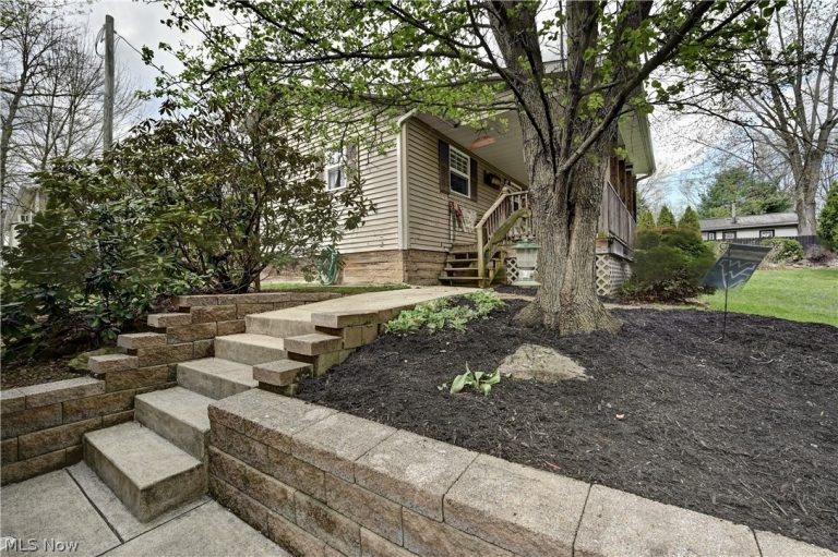 2041 Thrasher Road, Carrollton, OH - Photo 3