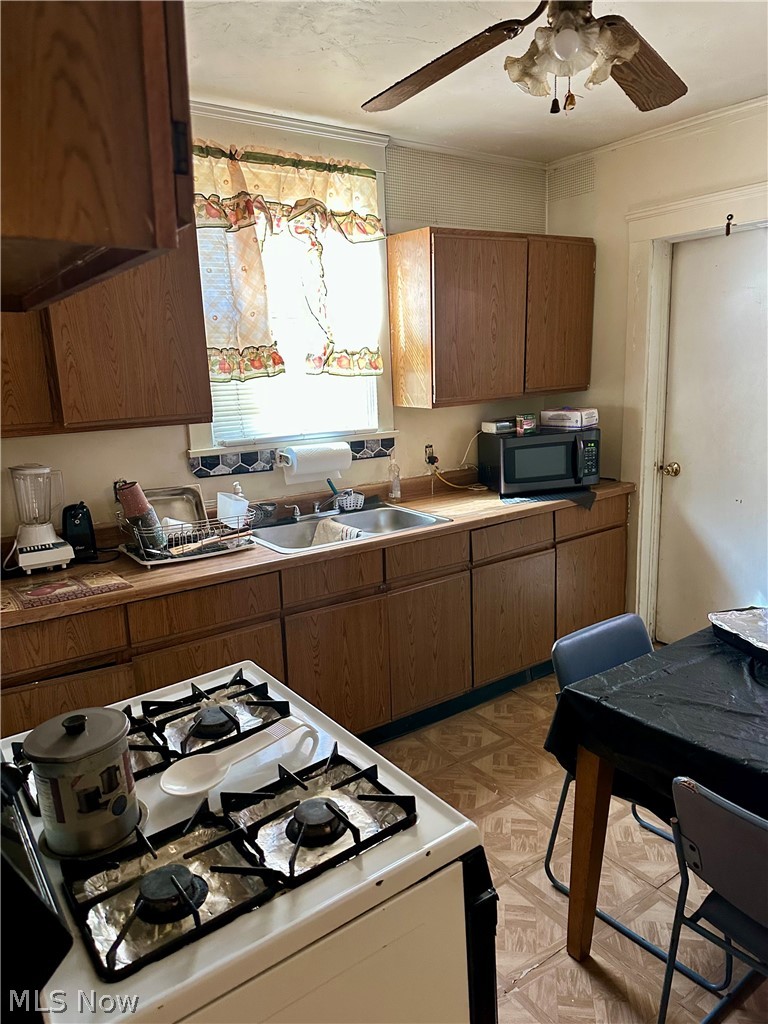 10601 Everton Avenue, Cleveland, OH - Photo 4