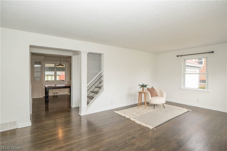 2528 Haven Boulevard, Cuyahoga Falls, OH - Photo 8