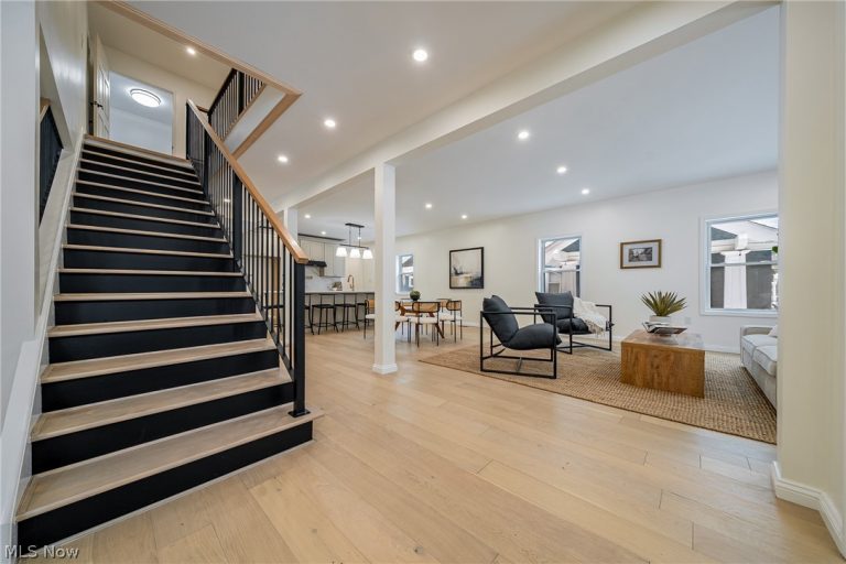 2124 Lamberton Road, Cleveland Heights, OH - Photo 6