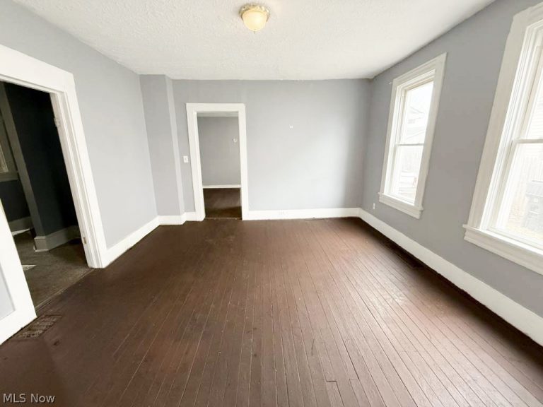 3206 50th Street, Cleveland, OH - Photo 8