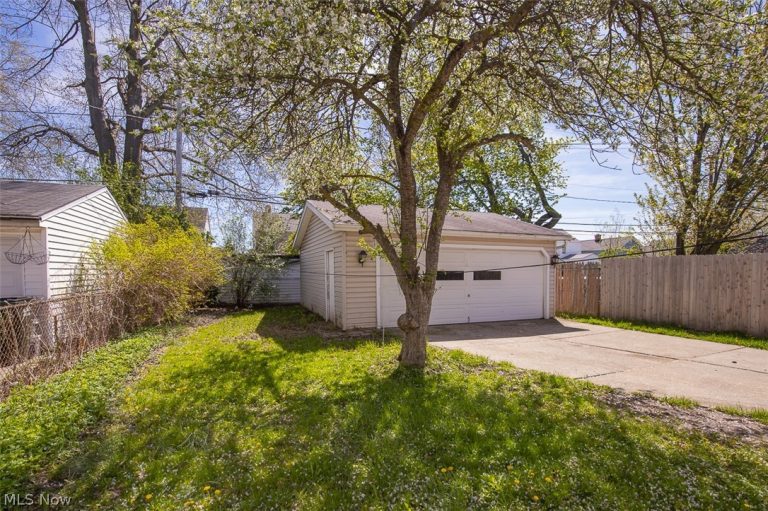 20770 Morris Avenue, Euclid, OH - Photo 4