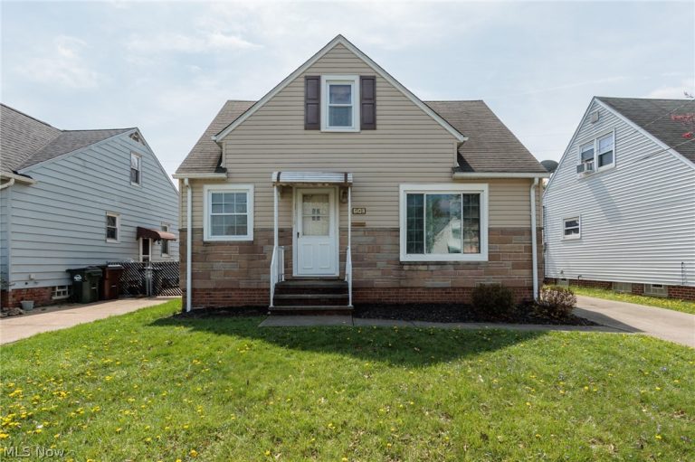 6103 Allanwood Drive, Parma, OH, 44129