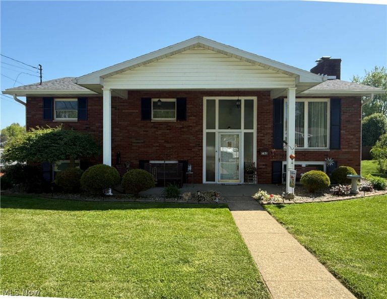 1451 Poplar Avenue, Belpre, OH, 45714