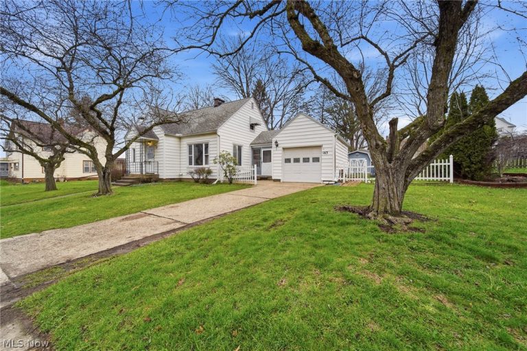 163 Ford Avenue, Barberton, OH - Photo 2