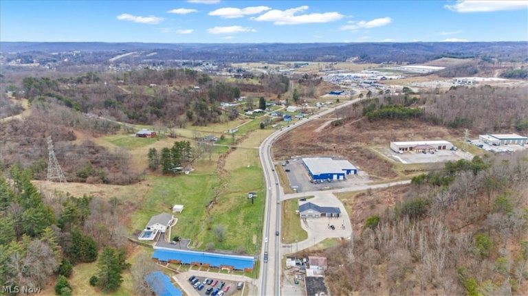 00 Elizabeth Pike, Parkersburg, WV, 26101
