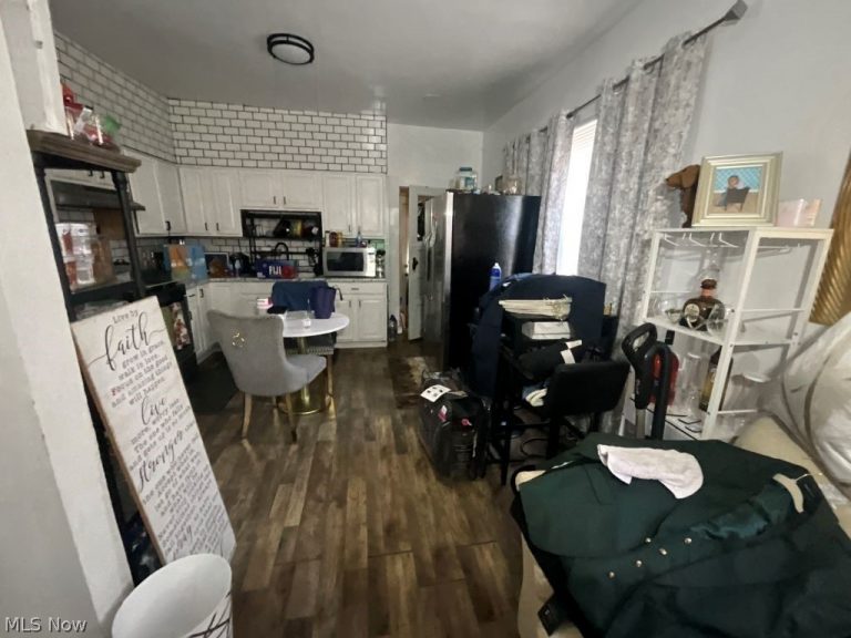 7508 Donald Avenue, Cleveland, OH - Photo 8