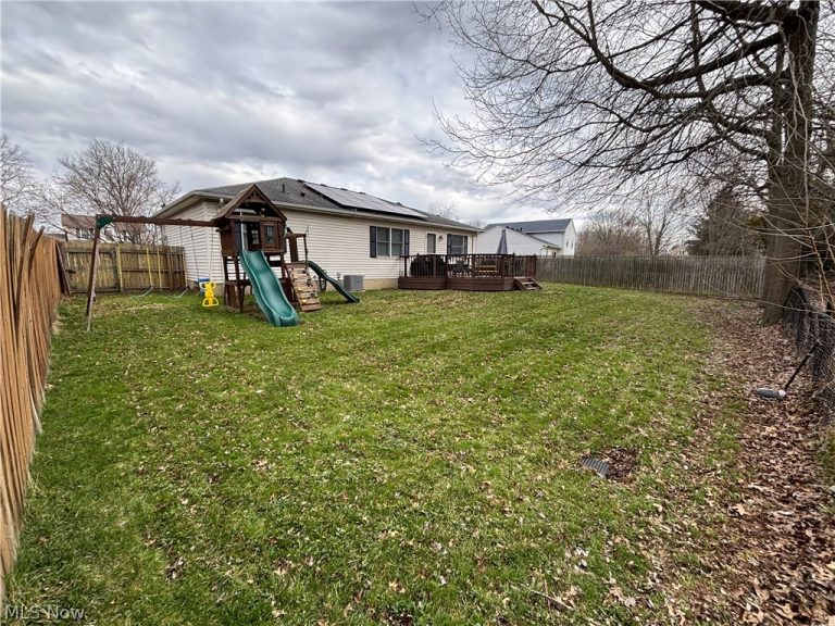544 Bayberry Drive, Elyria, OH - Photo 3
