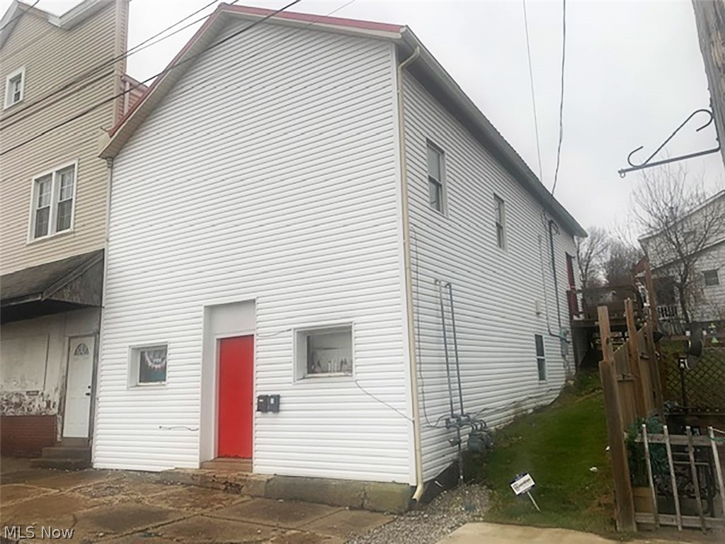 275 Front Street, Leetonia, OH