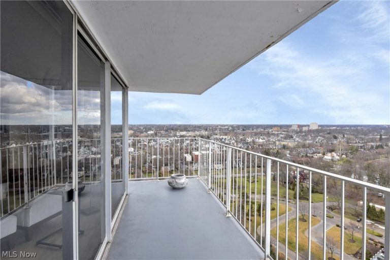 12700 Lake Avenue #2602, Lakewood, OH - Photo 6