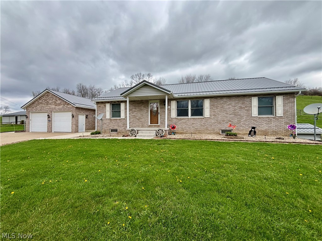 7231 Bluebird Road, East Canton, OH