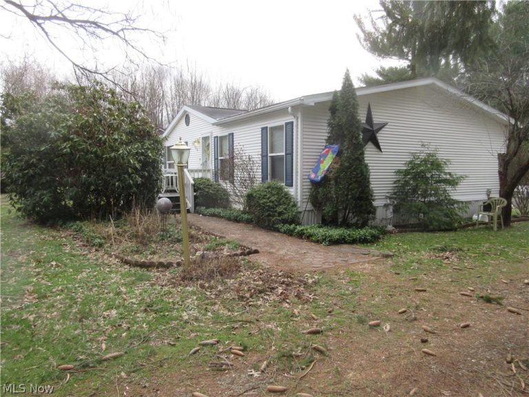 6796 Pymatuning Lake Road, Andover, OH - Photo 2